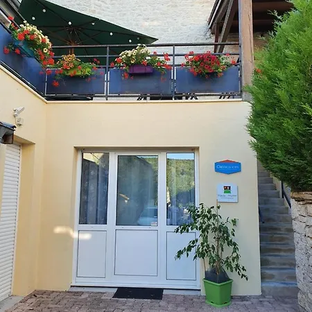 L'oustalou * Vieville